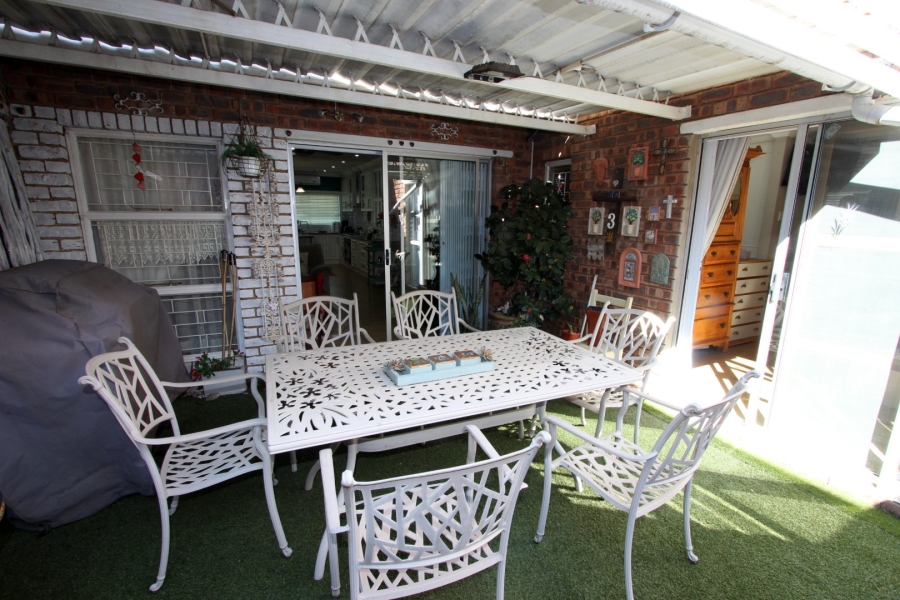 3 Bedroom Property for Sale in Riebeeckstad Free State